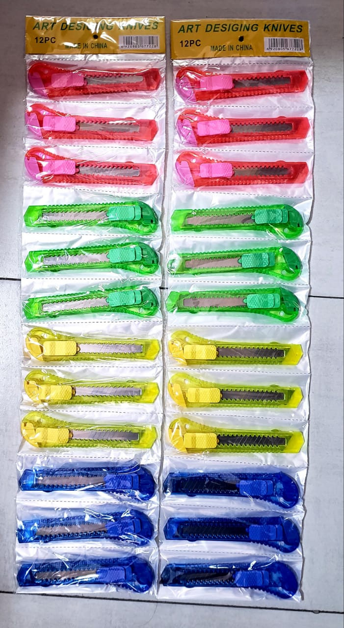 CUTTER 18mm DE COLORES