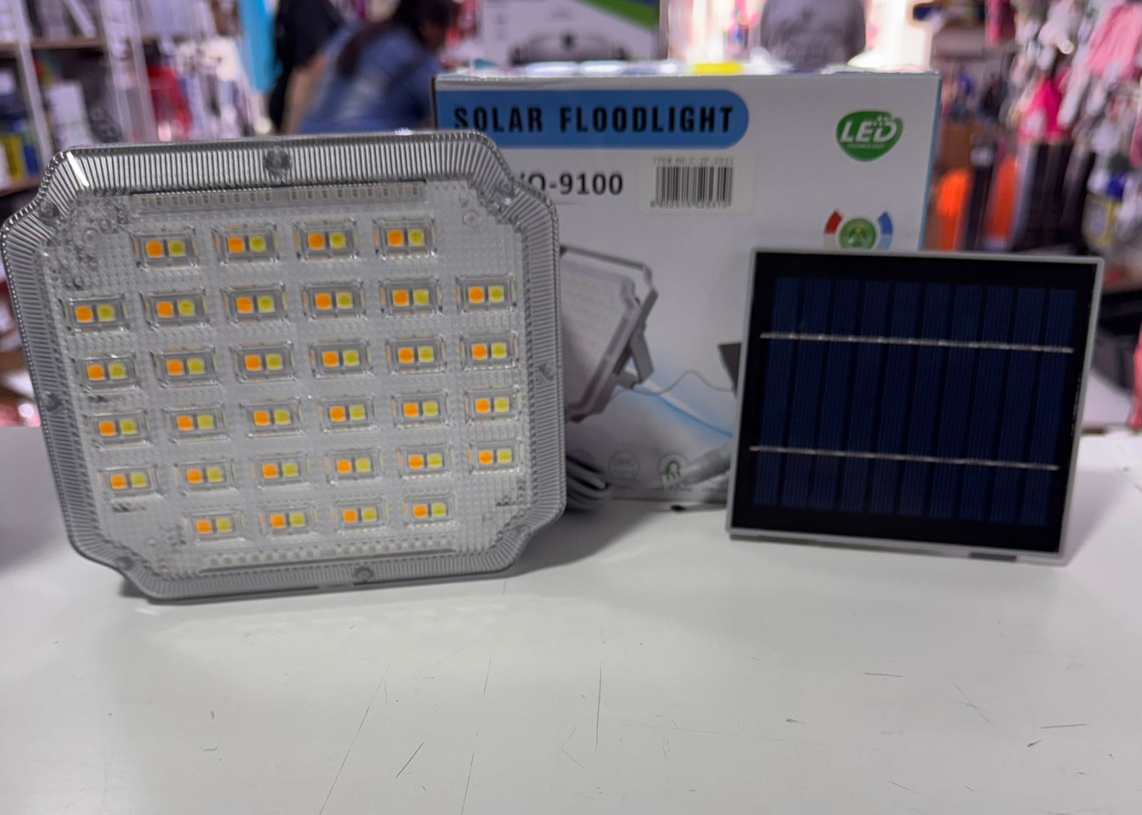 REFLECTOR SOLAR C/ PANEL MOVIL (XQ-9100)